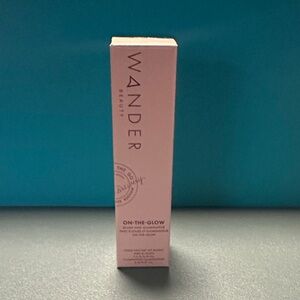 Wander Beauty On-The-Glow Blush and Illuminator - Strawberry Fields